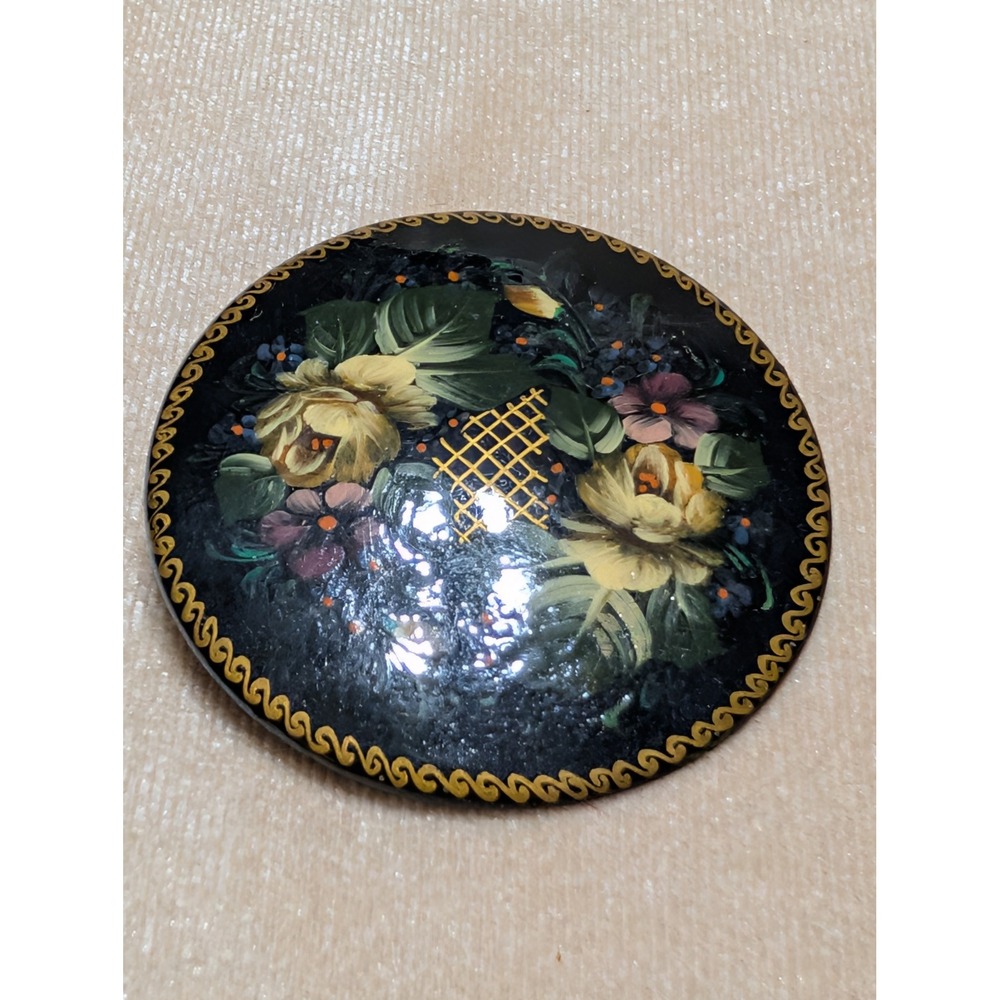 Vintage‎ Zhostovo Russian Lacquer Hand Painted Floral Brooch Pin Signed 1995